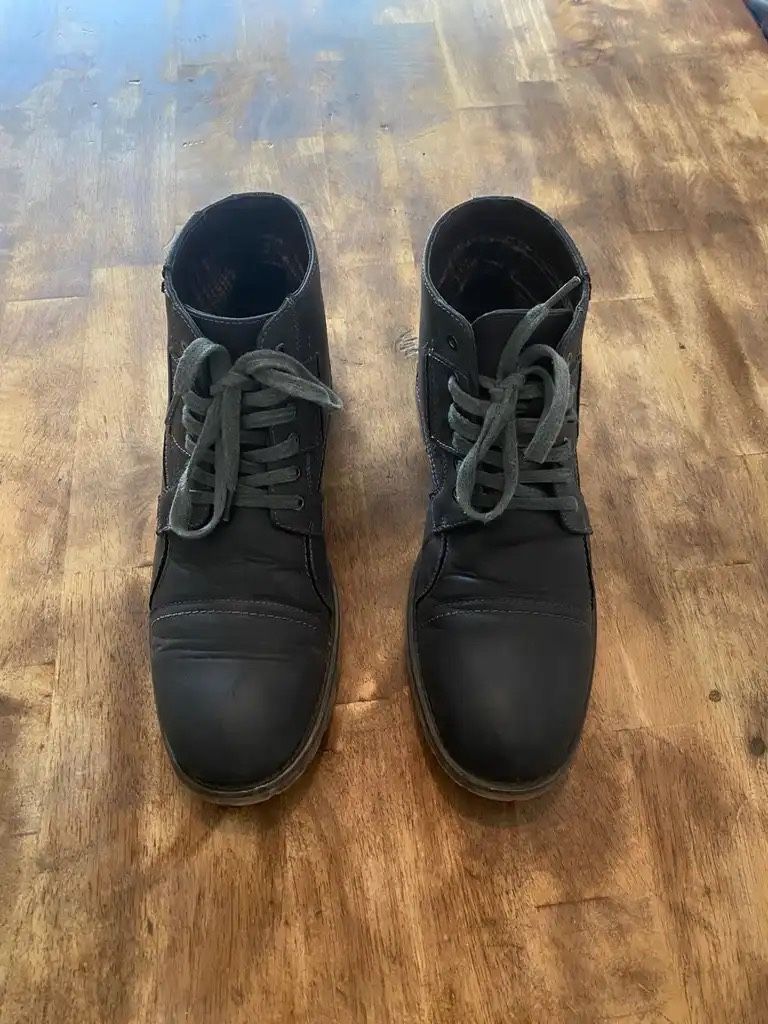 Faux Leather Gray Boots Size 9