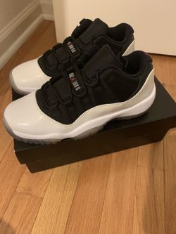 Jordan 11 retro low GS size 6
