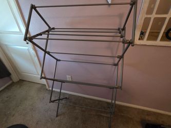 Clothes rack