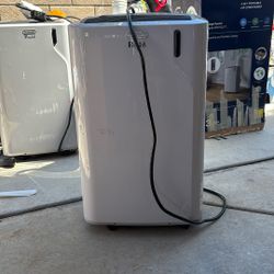 Delonghi Pinguino 3 In 1 Portable Air Conditioner Up To 500sq Ft 12,000 BTU