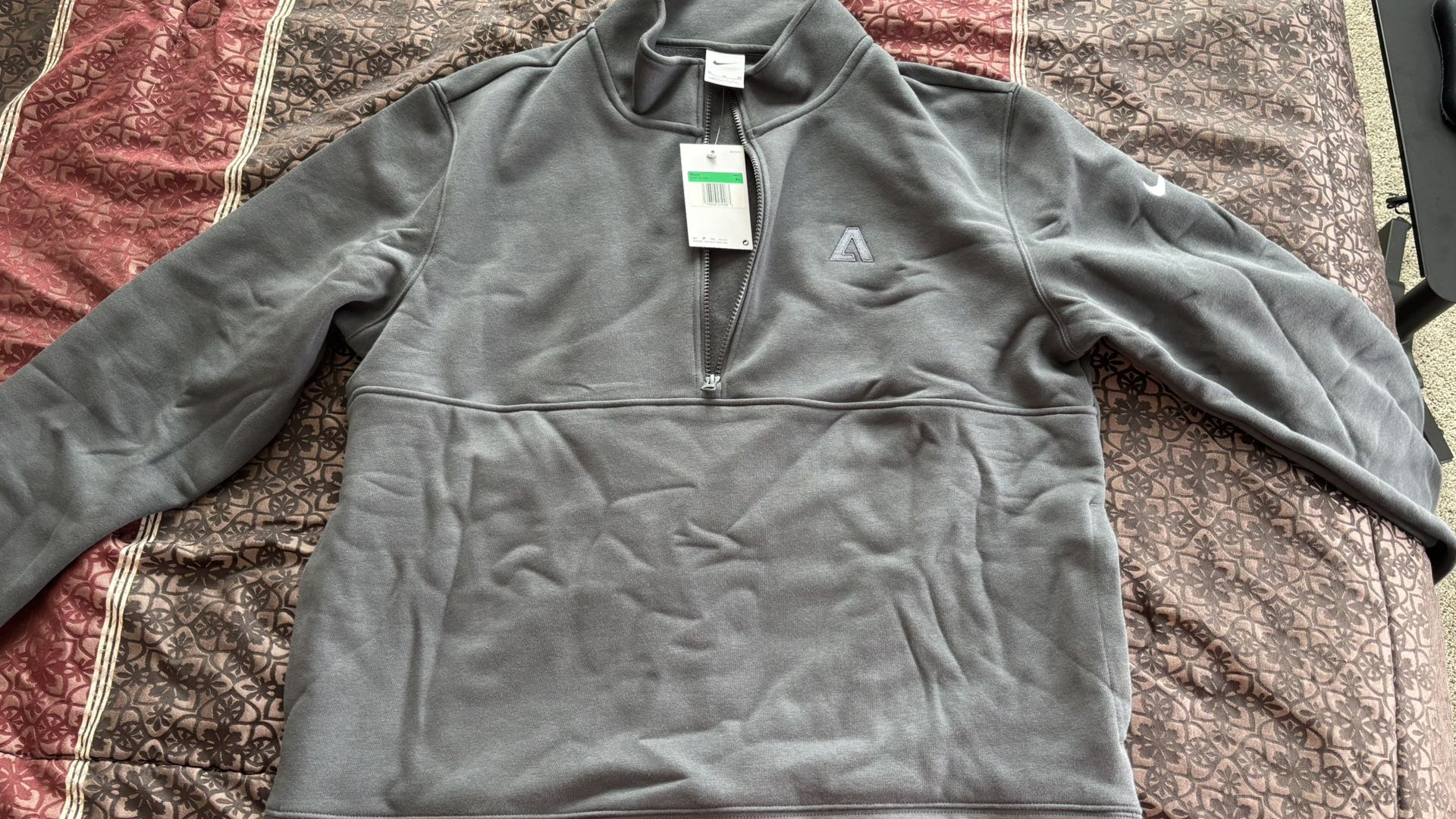 NEW - Nike Club Fleece Sleeve Swoosh 1/2-Zip - XL