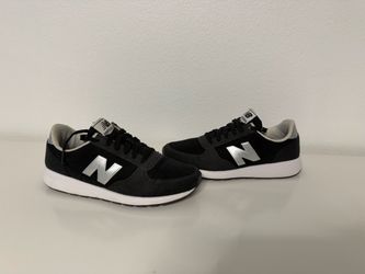 New Balance Low-Top Sneakers size 7.5