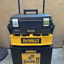 DEWALT 16 in. 4-in-1 Cantilever Tool Box Mobile Work Center