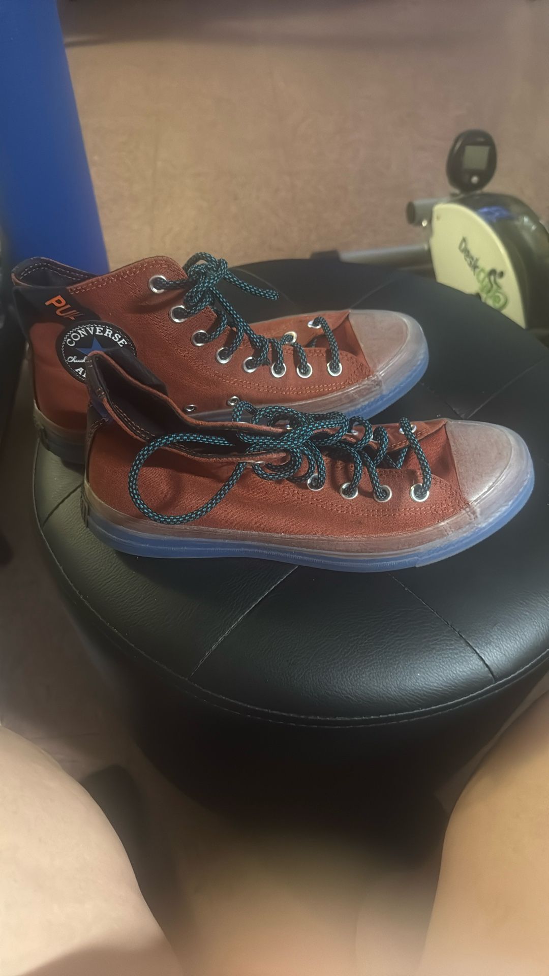Men Size 8    Converse Chuck Taylor