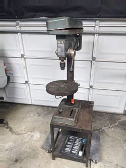Chicago 12-speed Heavy Duty Drill Press