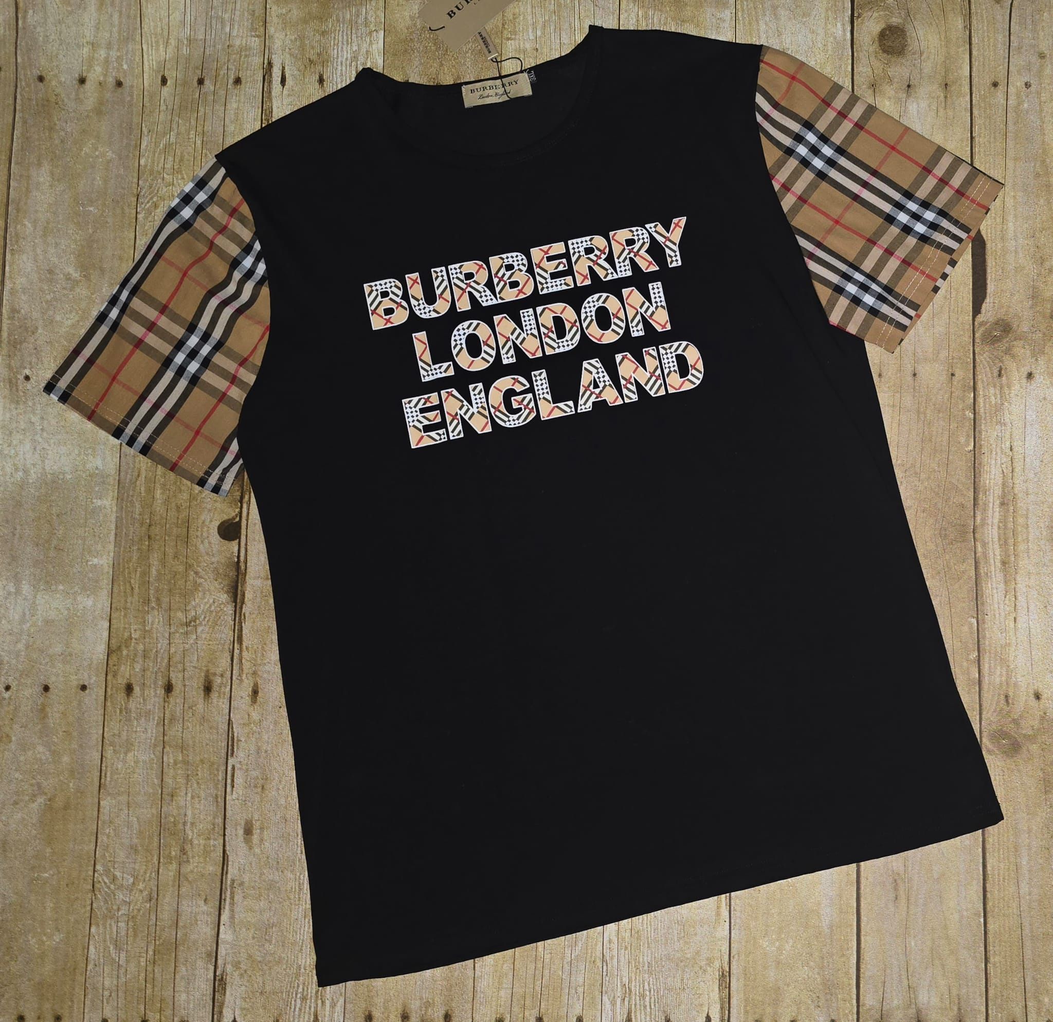Burberry T-Shirt