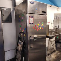 ATOSA FREEZER COMMERCIAL GRADE SINGLE DOOR 