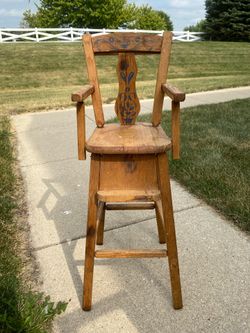 VINTAGE 26" doll high chair