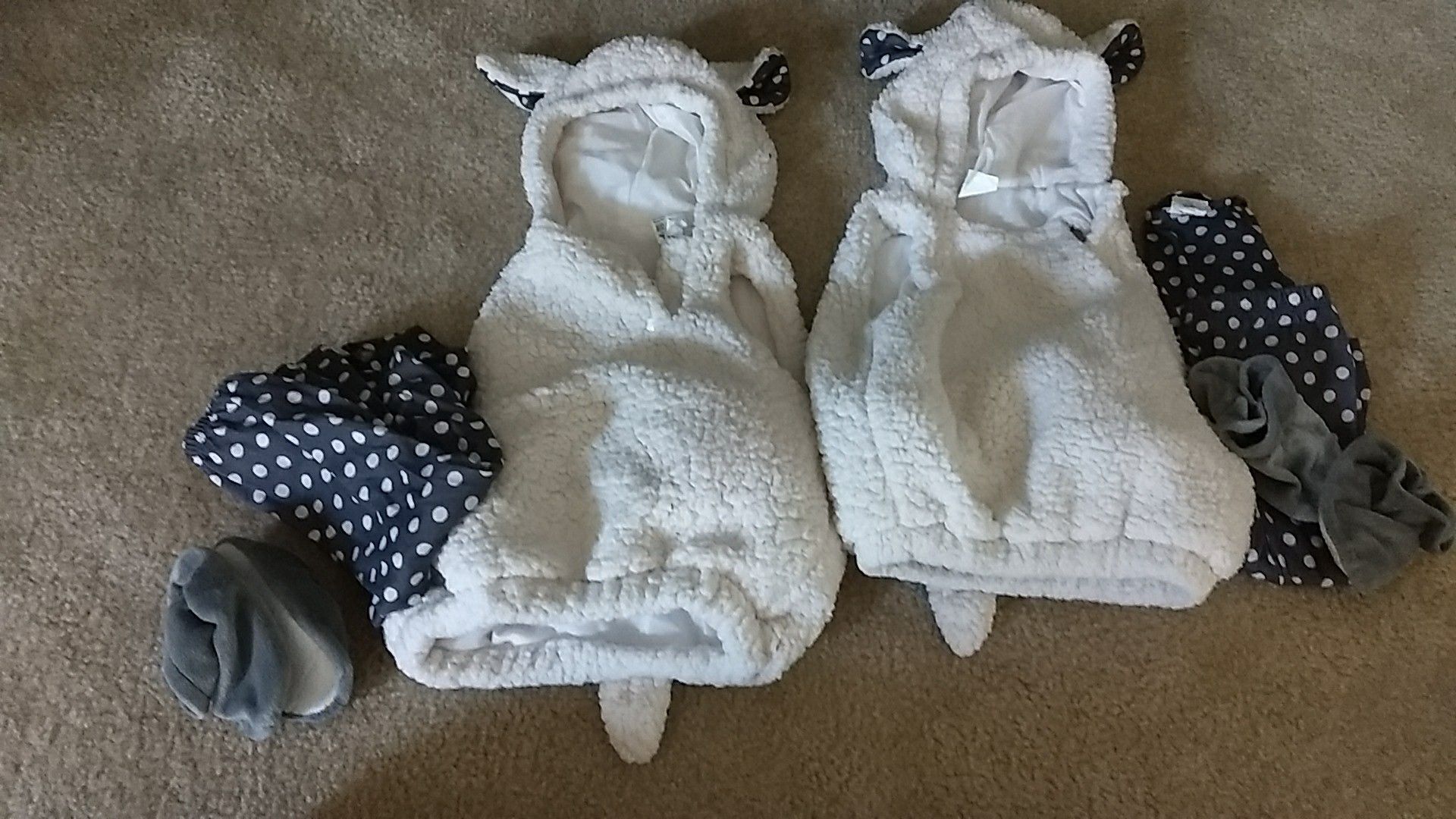 Lamb Halloween costumes! Fits 12 mon-3year
