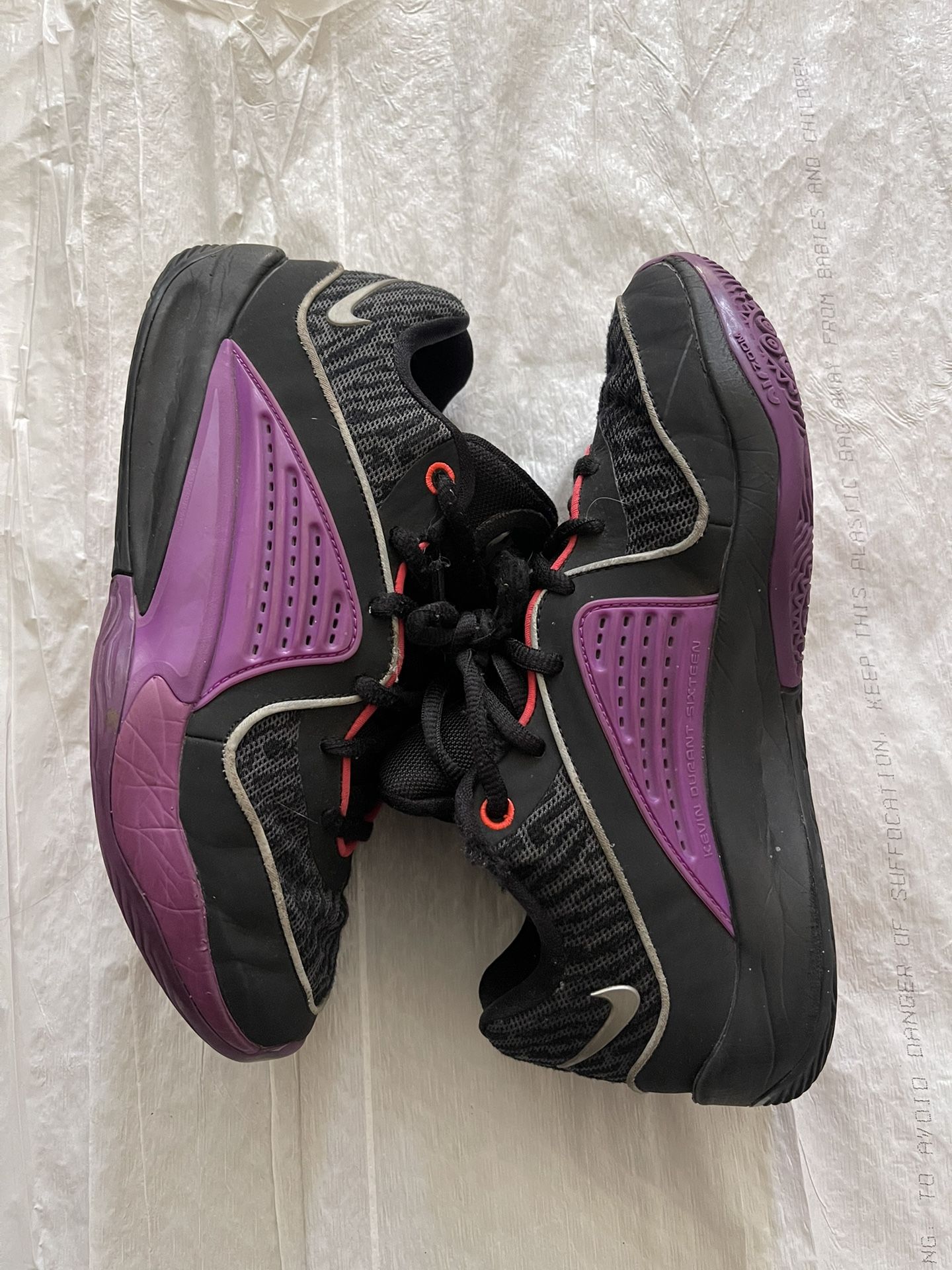 USED Nike KD (Kevin Durant) Sz 6