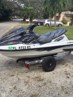 Jet ski