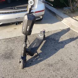 Electric scooter