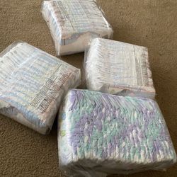 Selling Diapers Size 5,6,7 