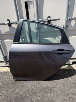 2016-2021 HONDA CIVIC LEFT REAR DRIVER SIDE DOOR OEM