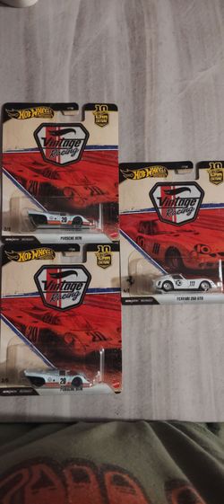 HOT WHEELS