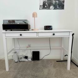 Ikea Hemnes desk 2 drawers 47 1/4 x 18 1/2 x 29 1/2 white