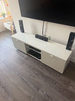 Tv table