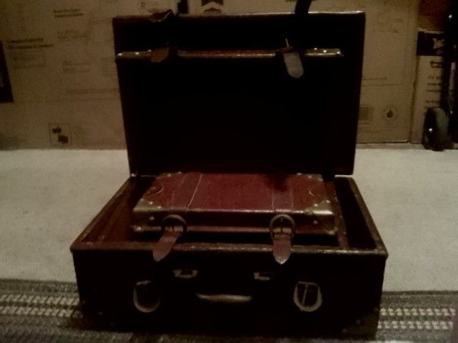 vintage , Faux Leather luggage, three piece set . PRICED TO SELL!