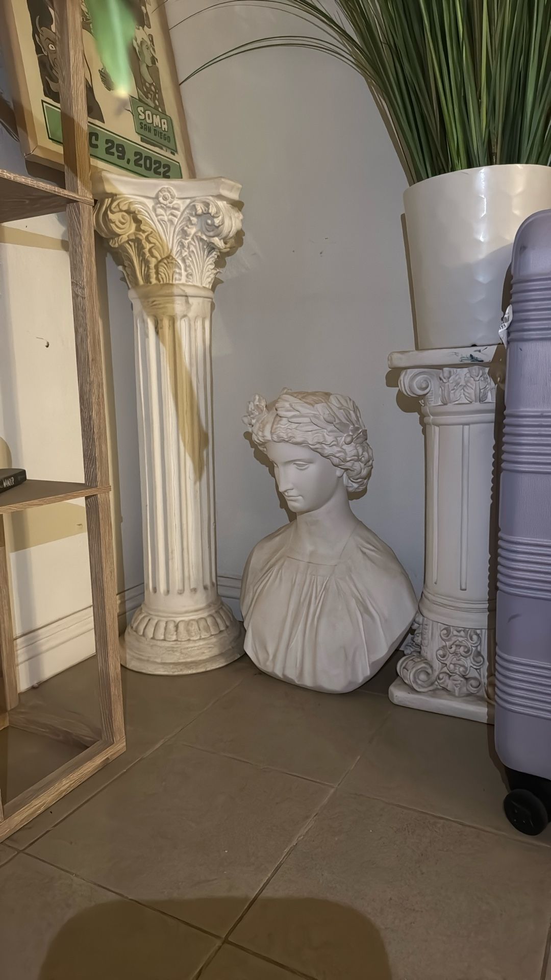 Statue