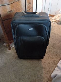 Elite Black Rolling Luggage Suitcase