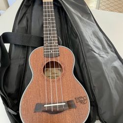 Kulana Deluxe Concert 21" Ukulele,  Mahogany Wood with Strap And Carry Bag