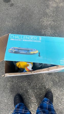 inflatable boat with oars