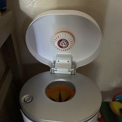 Baby Pamper Disposal 