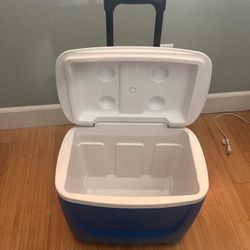 Cooler With Wheels