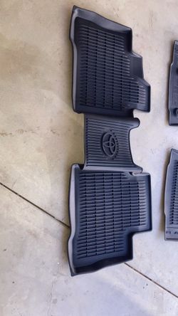 Rav4 floor matt