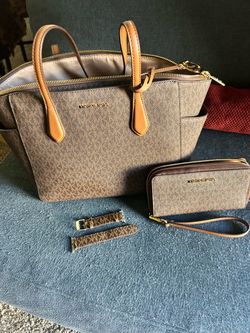 Michael Kors bag set