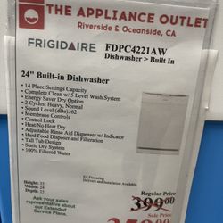  Built In Dish Washer 