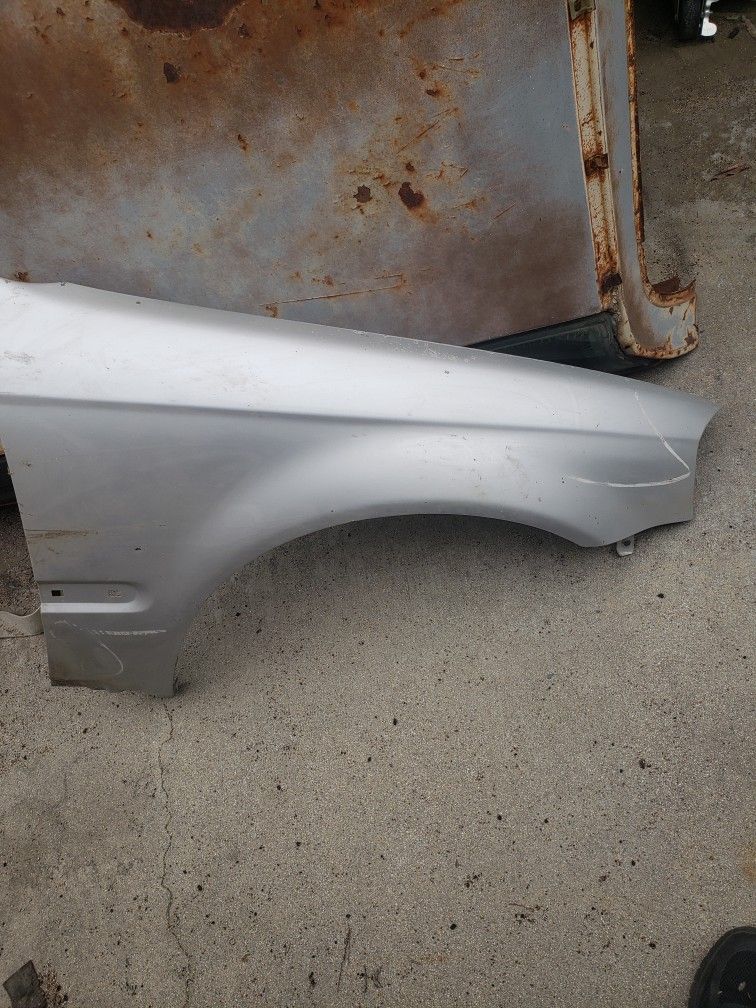 1 Honda Civic Fender.1999,2000