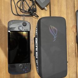 ASUS - ROG Ally X 7" 120Hz 1080p,AMD Ryzen Z1 Extreme Processor - 24GB, 2TB SSD
