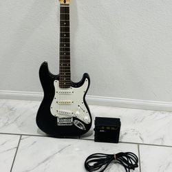 Squier Fender Mini Electric Guitar + BC PG-05 Mini Amp & Guitar Cable, Soft Case Included 