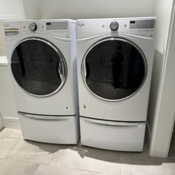 Whirlpool WASHER & DRYER & Pedestals 