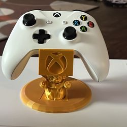 Gold Baby Yoda Controller Stand