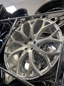 •• MERCEDES S-CLASS, BMW 7 SERIES & AUDI A8 • 22x9 (5x112) °° Stop letting your high-end luxury cruiser roll on plain, uninspired factory wheels. Give