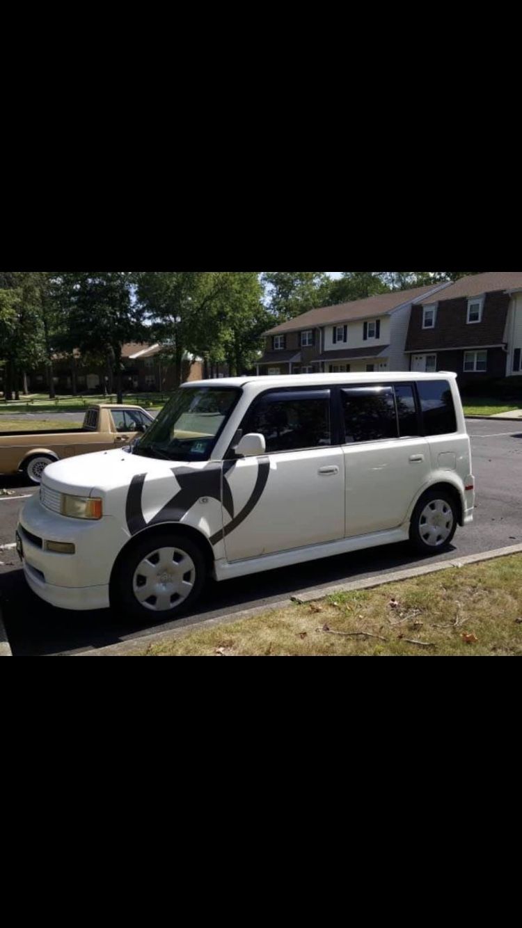 2005 Scion xB