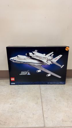 LEGO ICONS SHUTTLE CARRIER AIRCRAFT