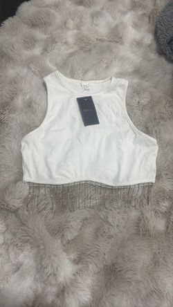 Milumia White Ribbed Crop Top with Fringe