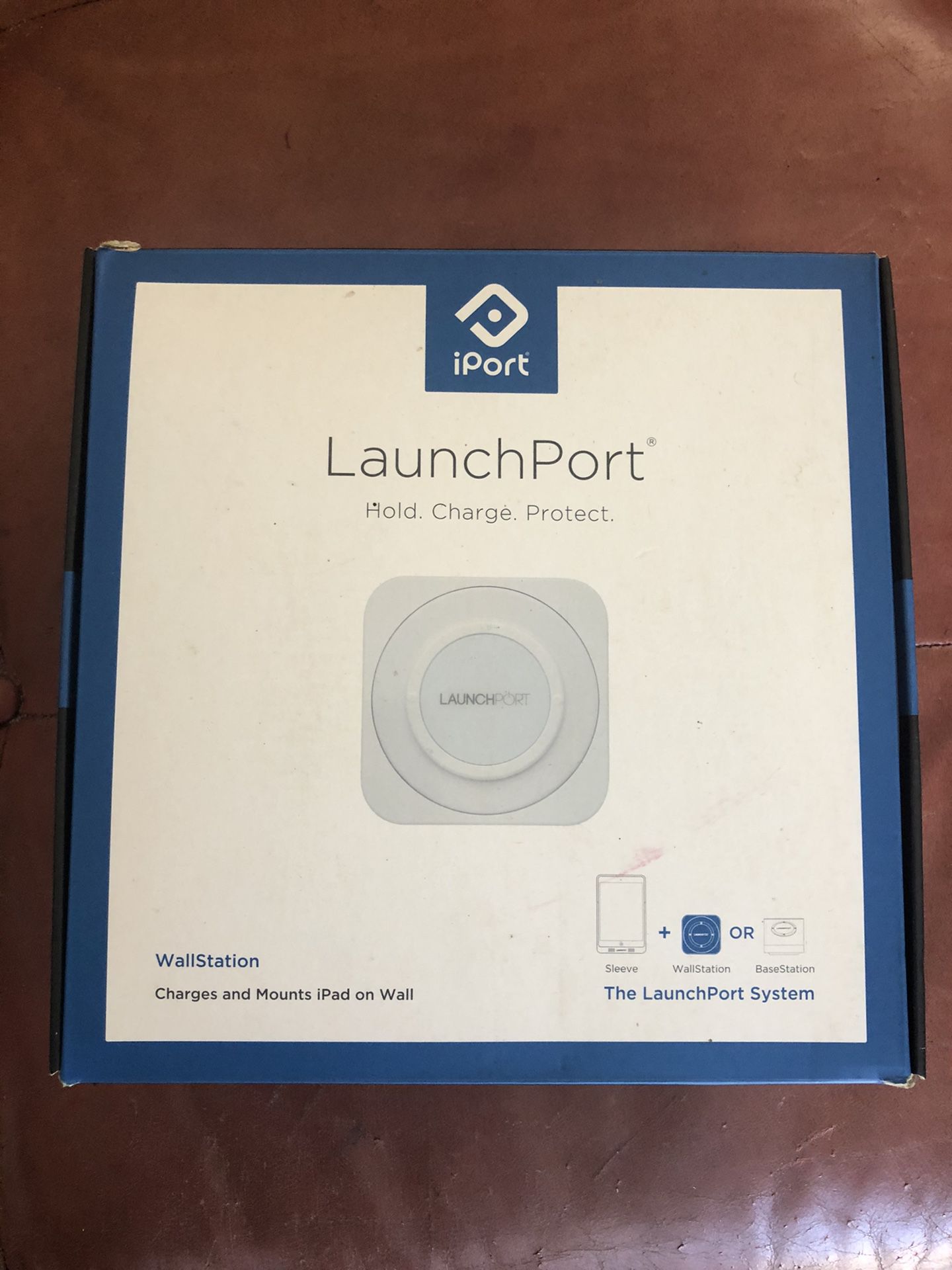 iPort LaunchPort WallStation Wall Mount and Charging Station for Apple iPad set BRAND NEW!