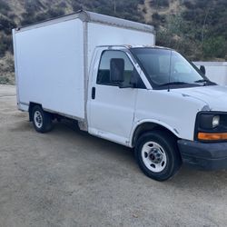 GMC 2007 Cargo van Savana 248000 Miles