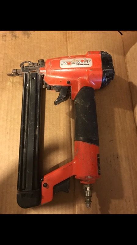 Nail gun