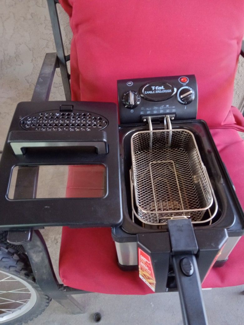 Deep Fryer LIKE NEW WORK GREAT