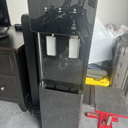 Water Dispenser 