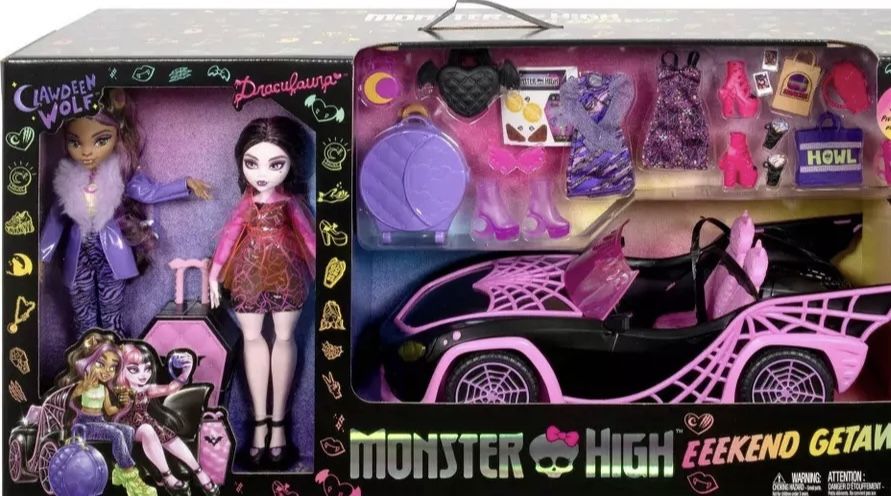 Monster High Eeekend Getaway Playset Draculaura Clawdeen Doll & Ghoul Mobile Car
