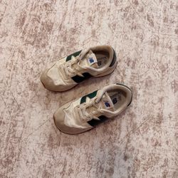 New Balance 574 white and green trainers