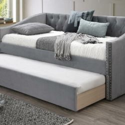 Daybed with Trundle