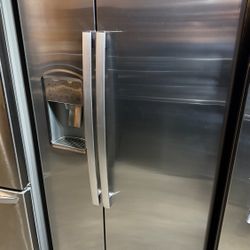 Ge Refrigerator Side X Side Counter Depth New 
