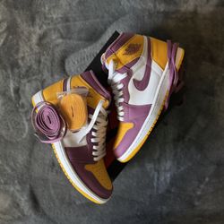 Air Jordan 1 Brotherhood